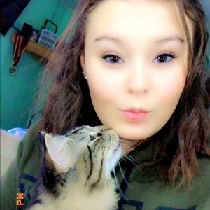 Meet your Posher, Amber